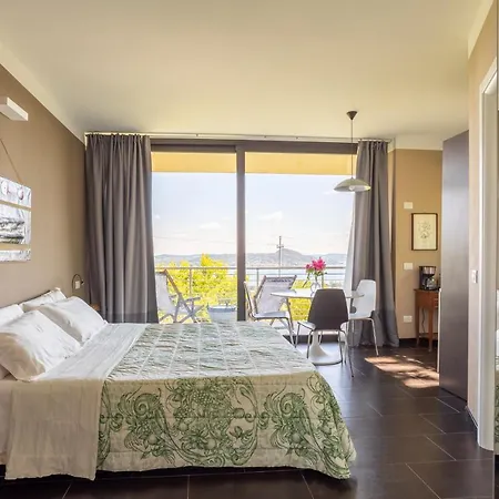 Bed & Breakfast La Torretta & 3*