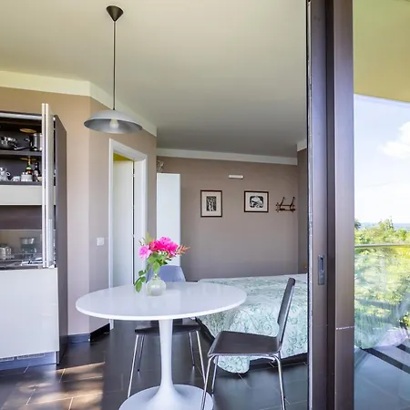 Bed & Breakfast La Torretta & Lesa